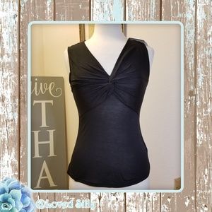 NWT Twist Front Tank